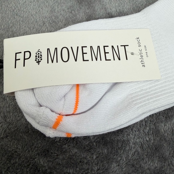 FP Movement socks - Picture 2 of 4